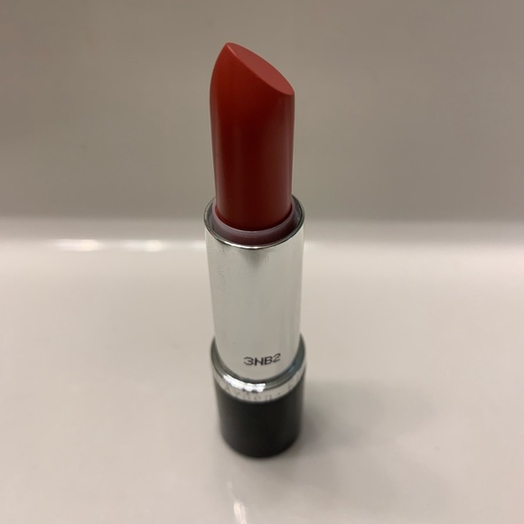 New Elizabeth Arden Lipstick Wildberry - Picture 4 of 5